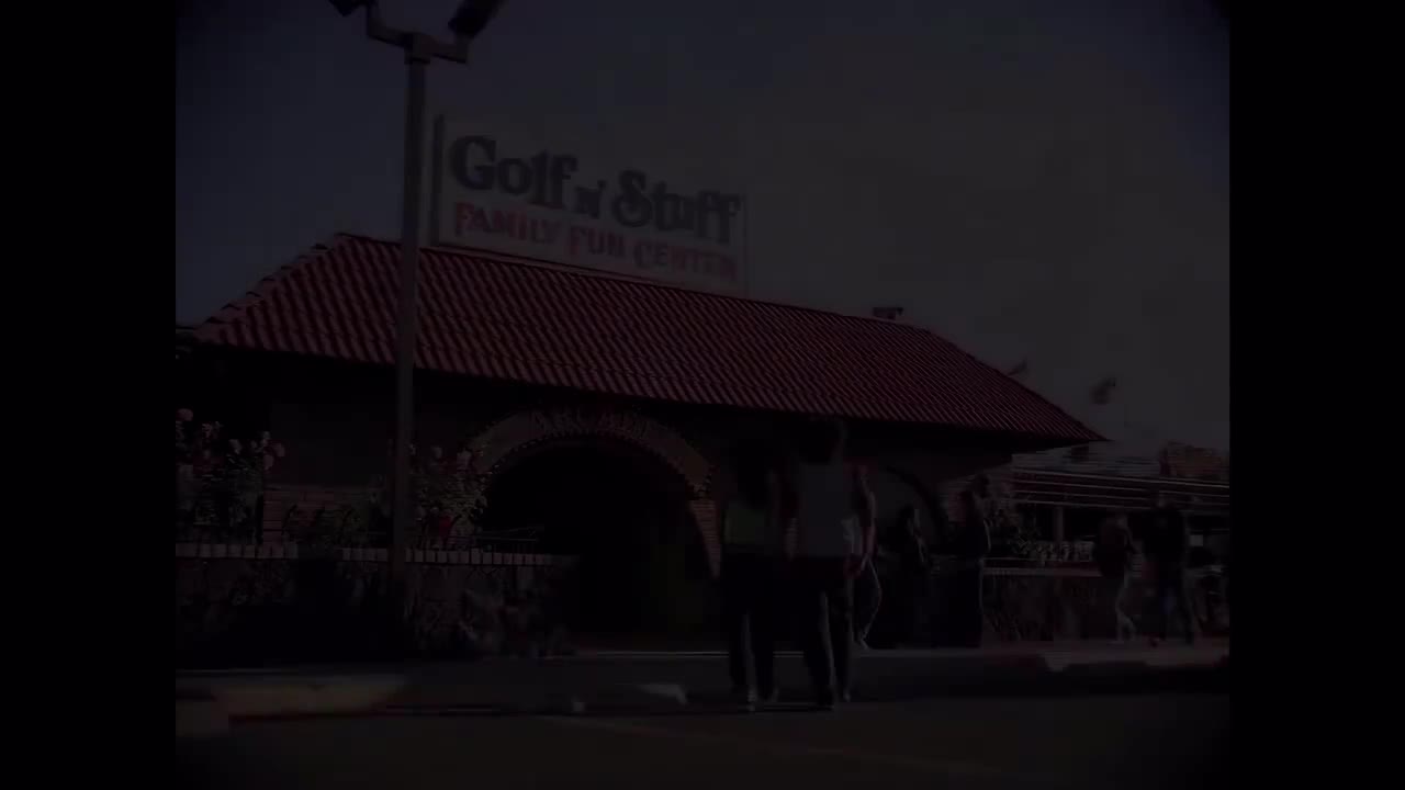 【4K】Girlfriend - Avril Lavigne