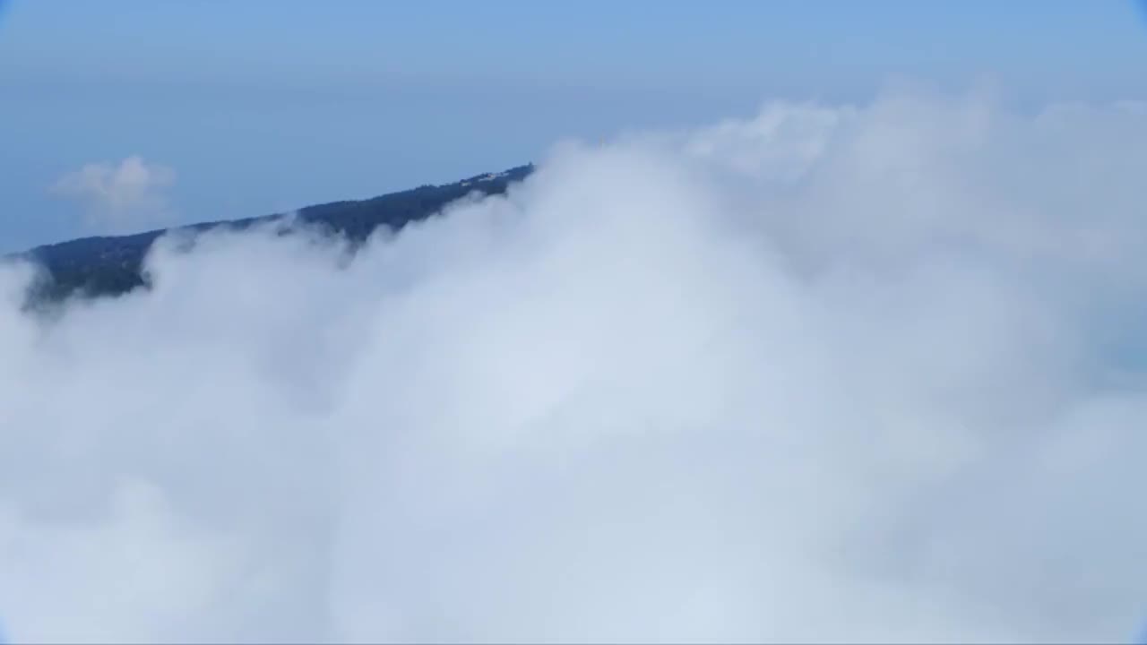 25、云海中的峨眉 Amazing China-Mount Emei in the Sea of Clouds