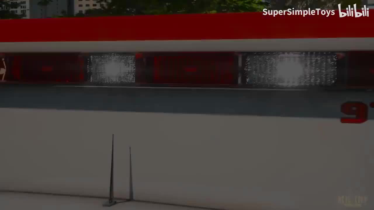 救护车弗洛伦斯和赛车罗斯