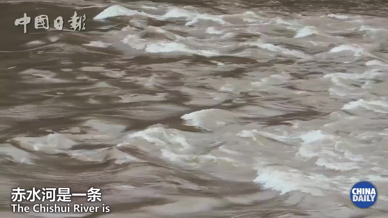 14、Taking shots of China’s finest firewater and watering kiwifruit with sma