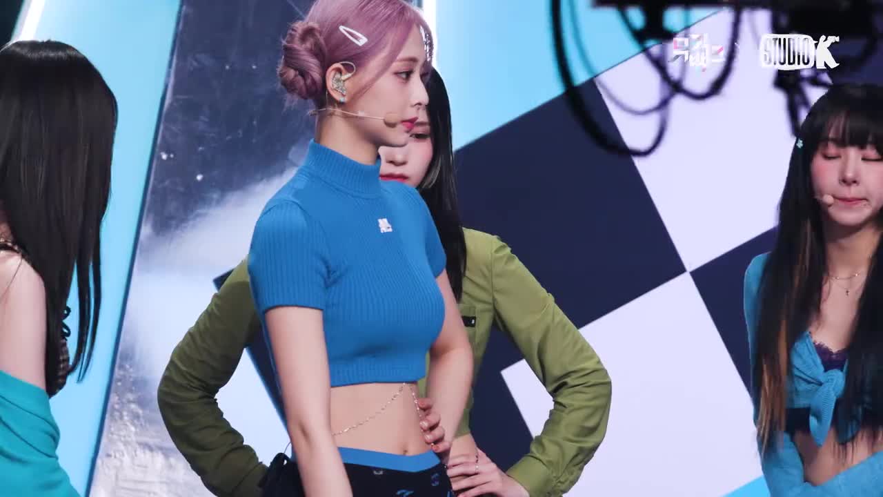 MINA 怼脸直拍 音银220826