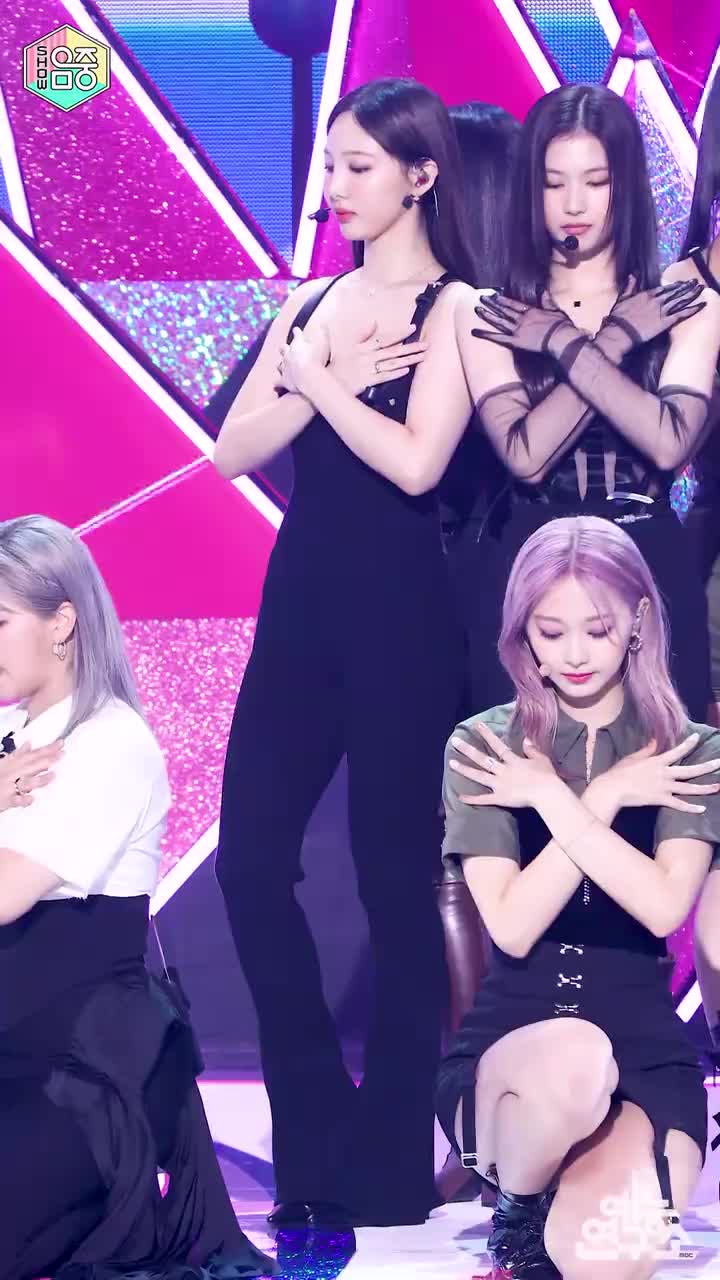 ♥220827 Talk That Talk 【音中】