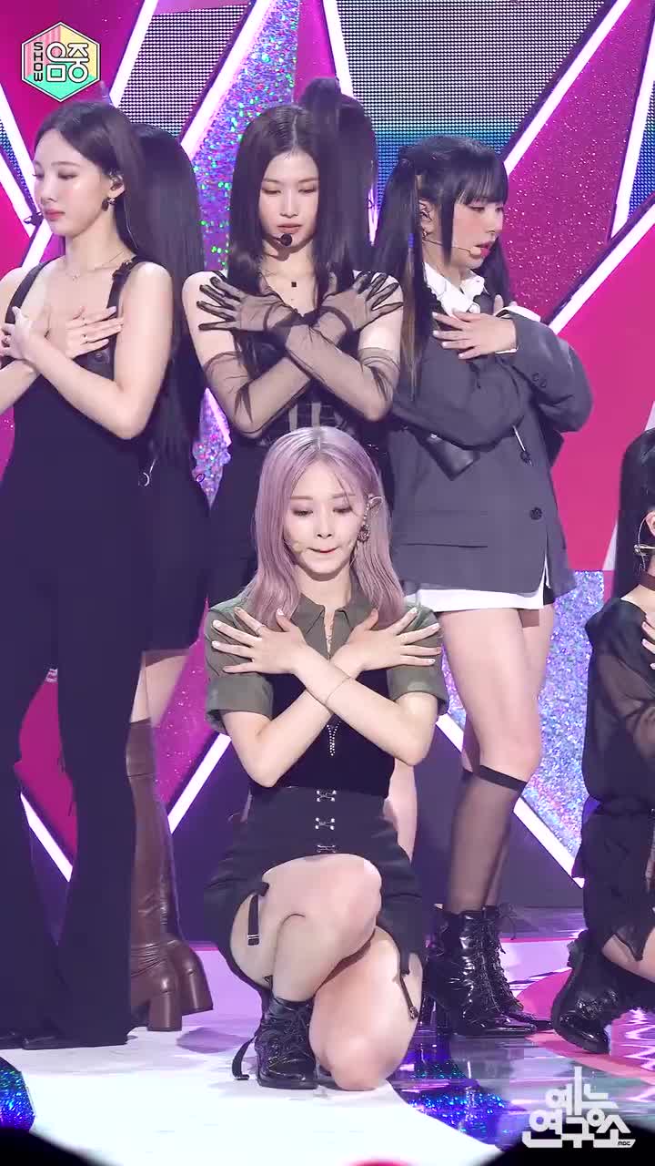 220827 Talk That Talk 【音中】