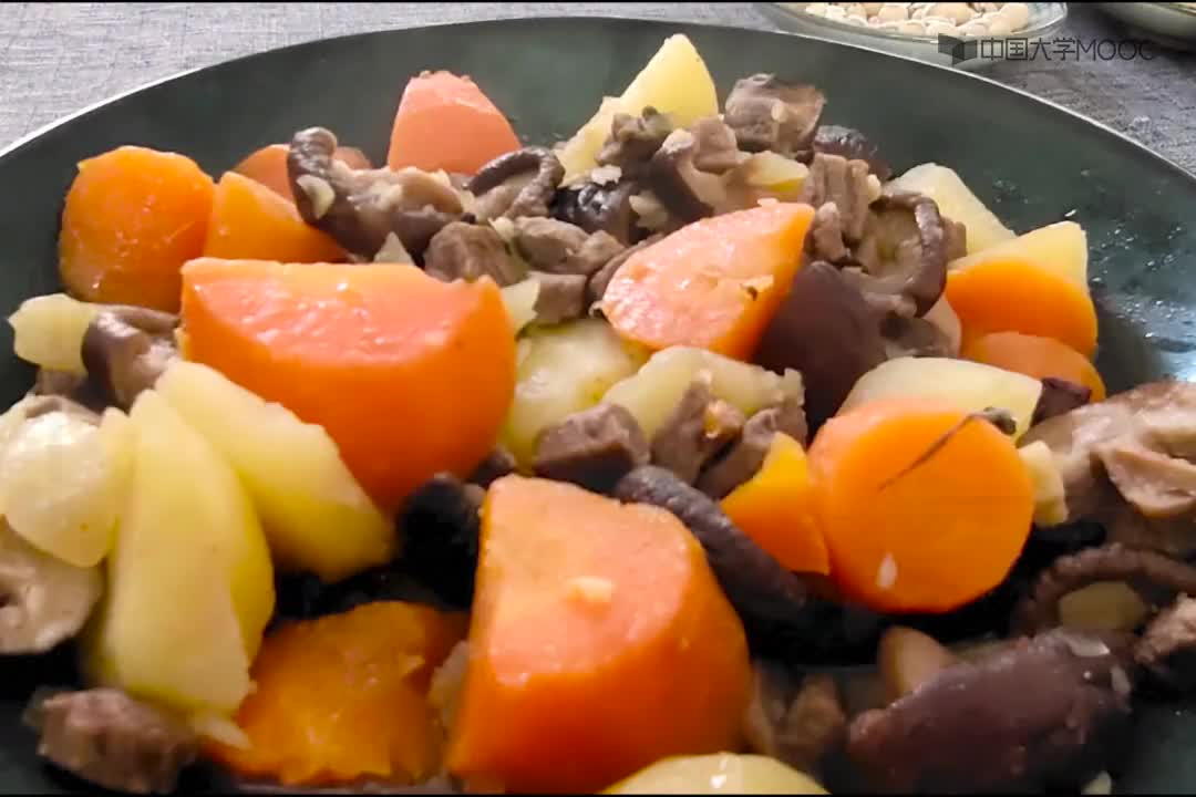 [8.40.1]--【阳虚质】蘑菇烧牛肉