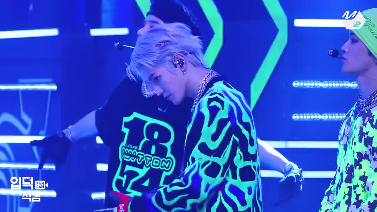 【怼脸】220922 2 Baddies [MCD] 4K