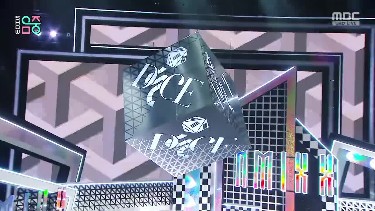 220924 MBC UHD Music Core NMIXX - DICE
