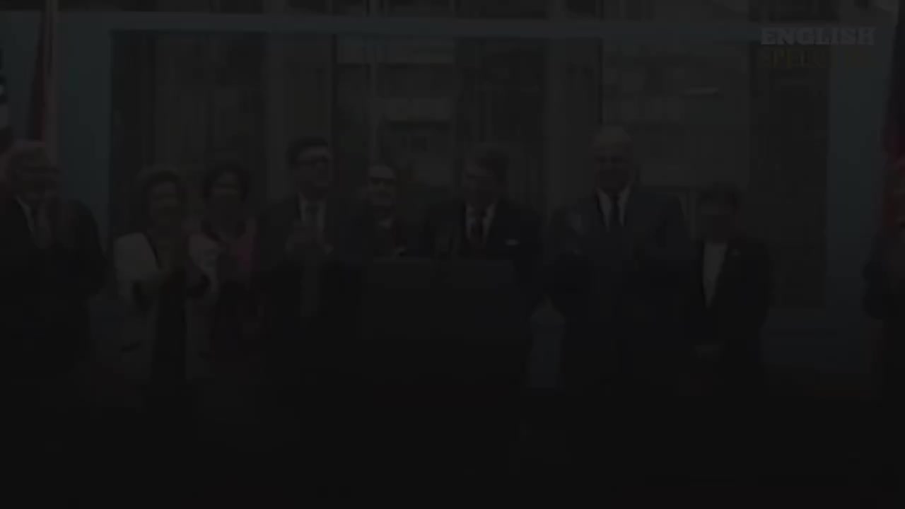 ENGLISH SPEECH RONALD REAGAN Tear Down This Wall! (English Subtitles)