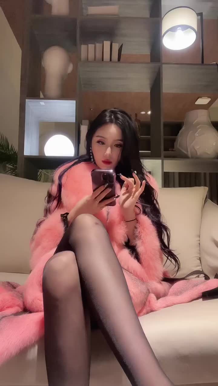 蓝光_抖音_歆儿_人间皆是浪漫_20221119191023.spxzq