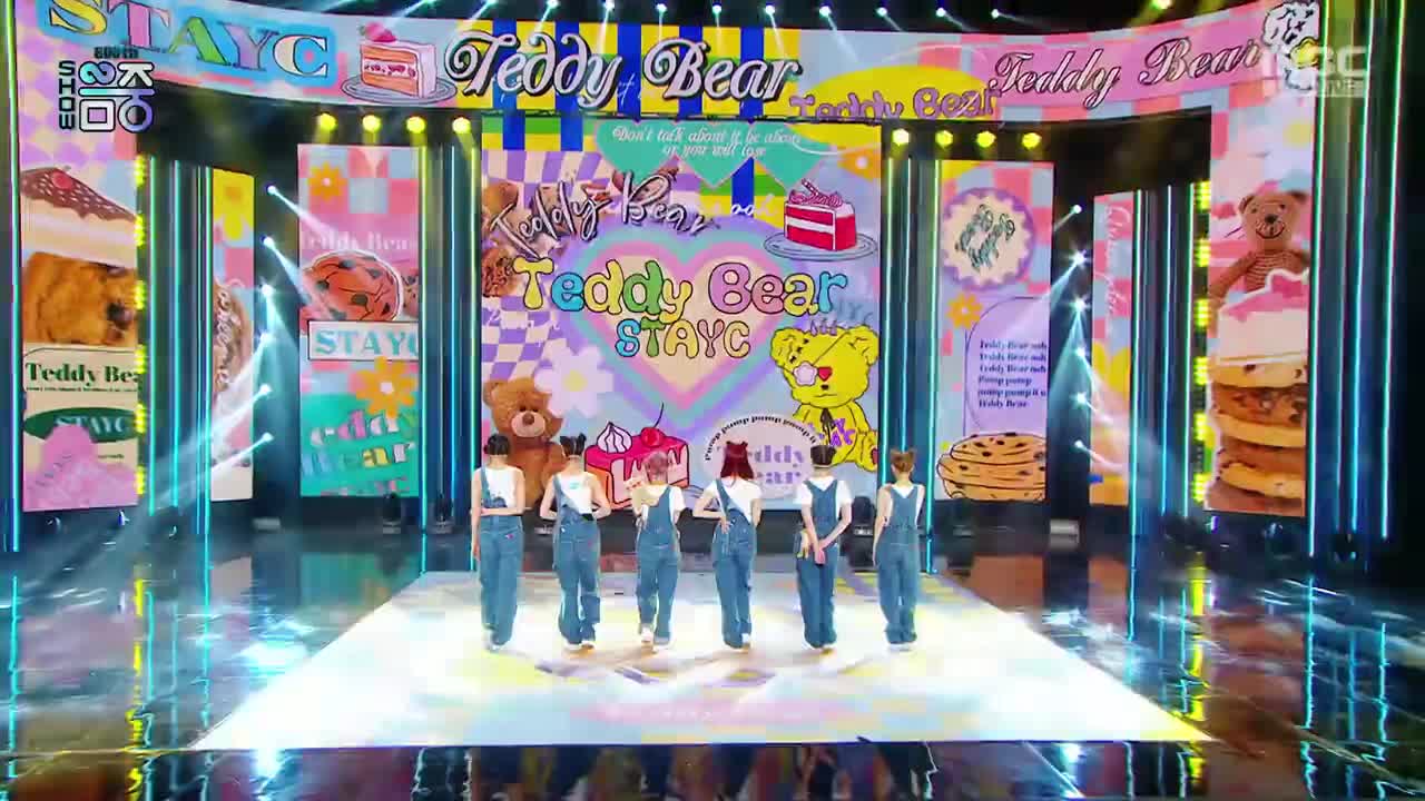 230311 MBC UHD Music Core STAYC - Teddy Bear
