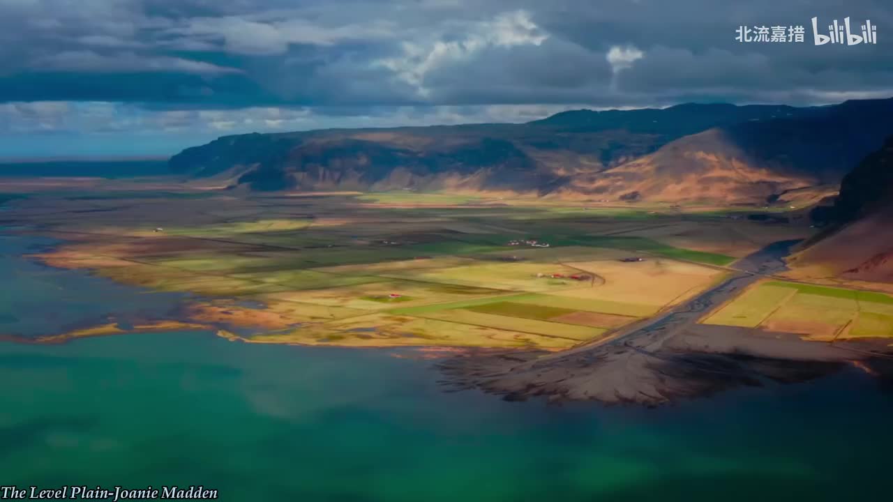 132.The Level Plain-Joanie Madden