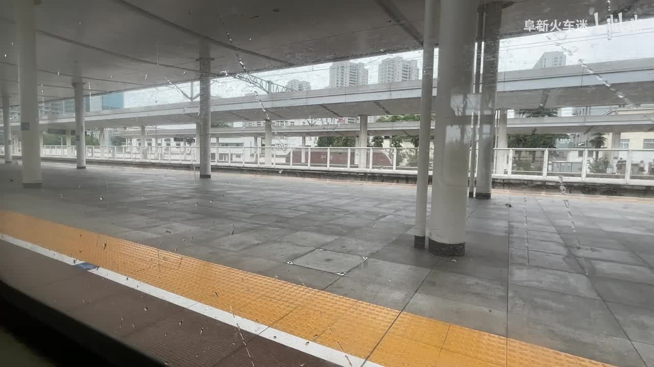 1227次 常州—无锡段 15：51—16：18