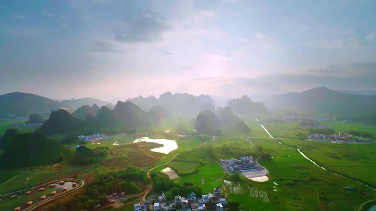 27、水和石头的故事 Amazing China-The Story of Water and Stone