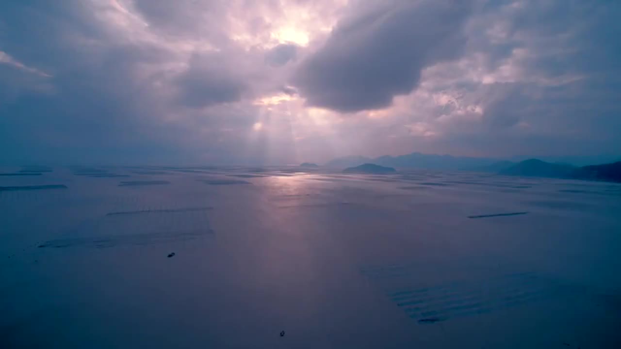 21、海岸线上的水墨画 Amazing China-Chinese Painting on the Coastline