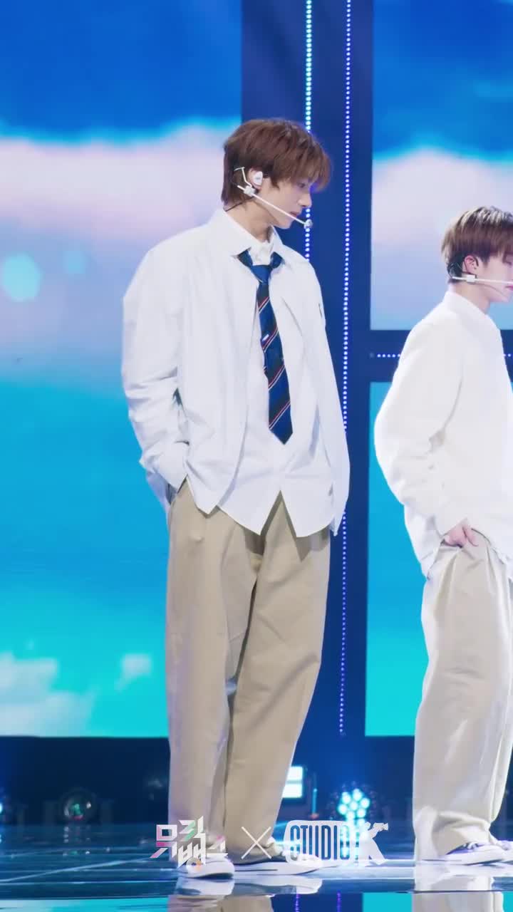 plot twist 240202 YOUNGJAE竖版