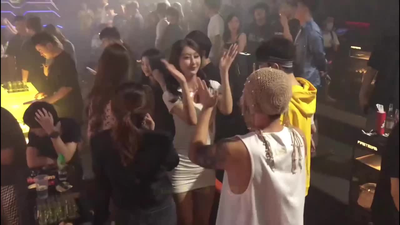 027. 3D环绕第一季 - 小雯哥