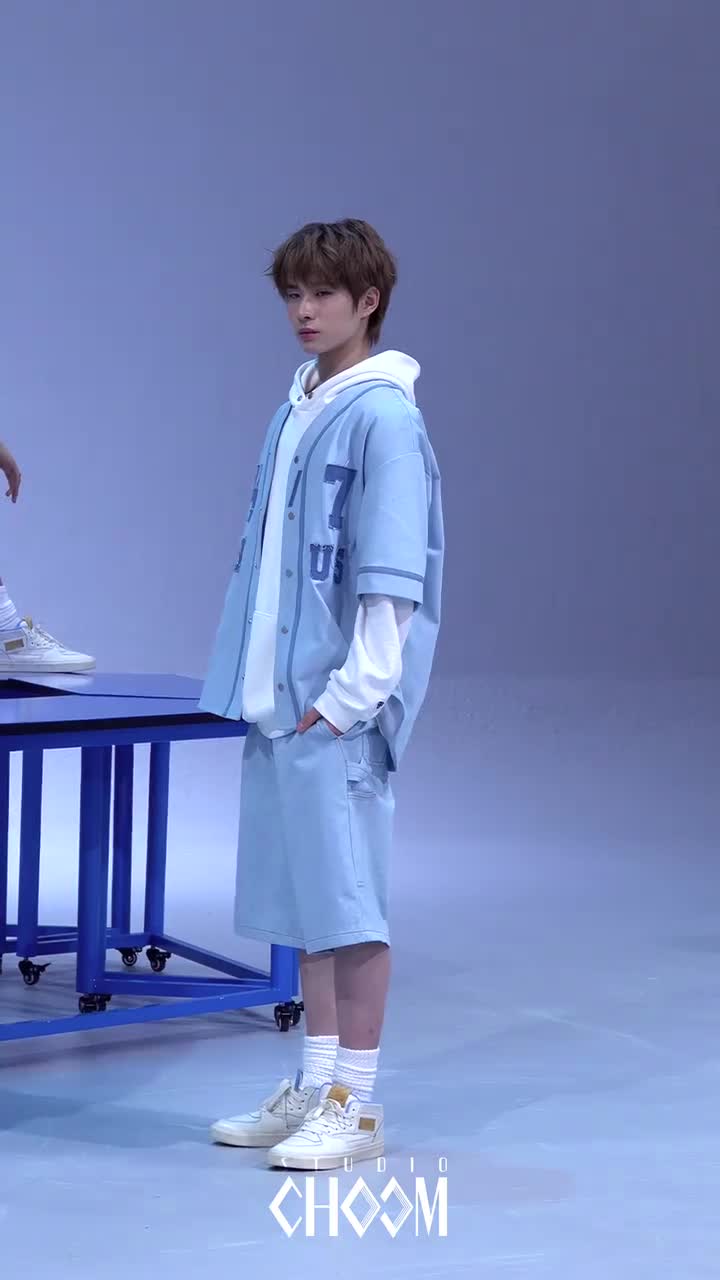 BE ORIGINAL KYUNGMIN竖版