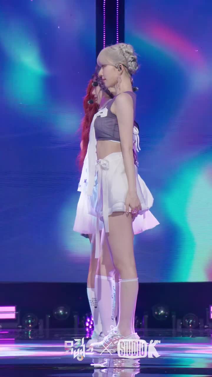 宮脇咲良 SAKURA - Swan Song 竖版直拍