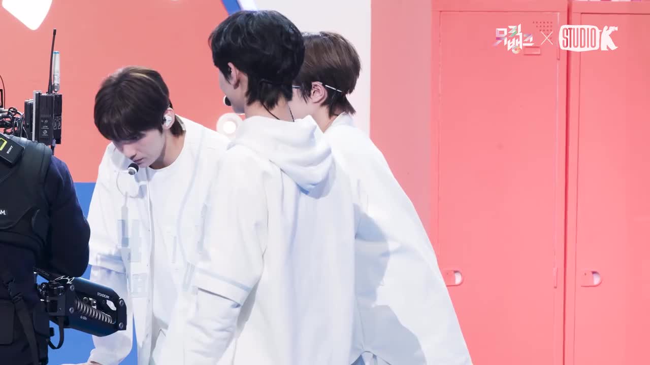 240223 KYUNGMIN横版