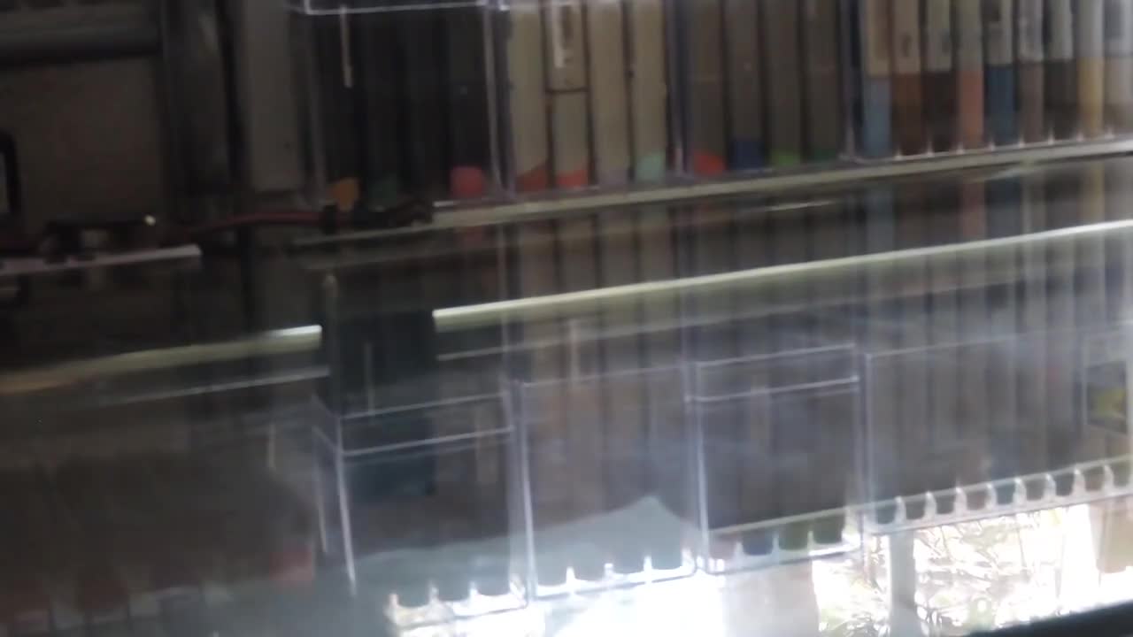 “你会后悔看这个艺术视频的。”you will regret watching this art video.