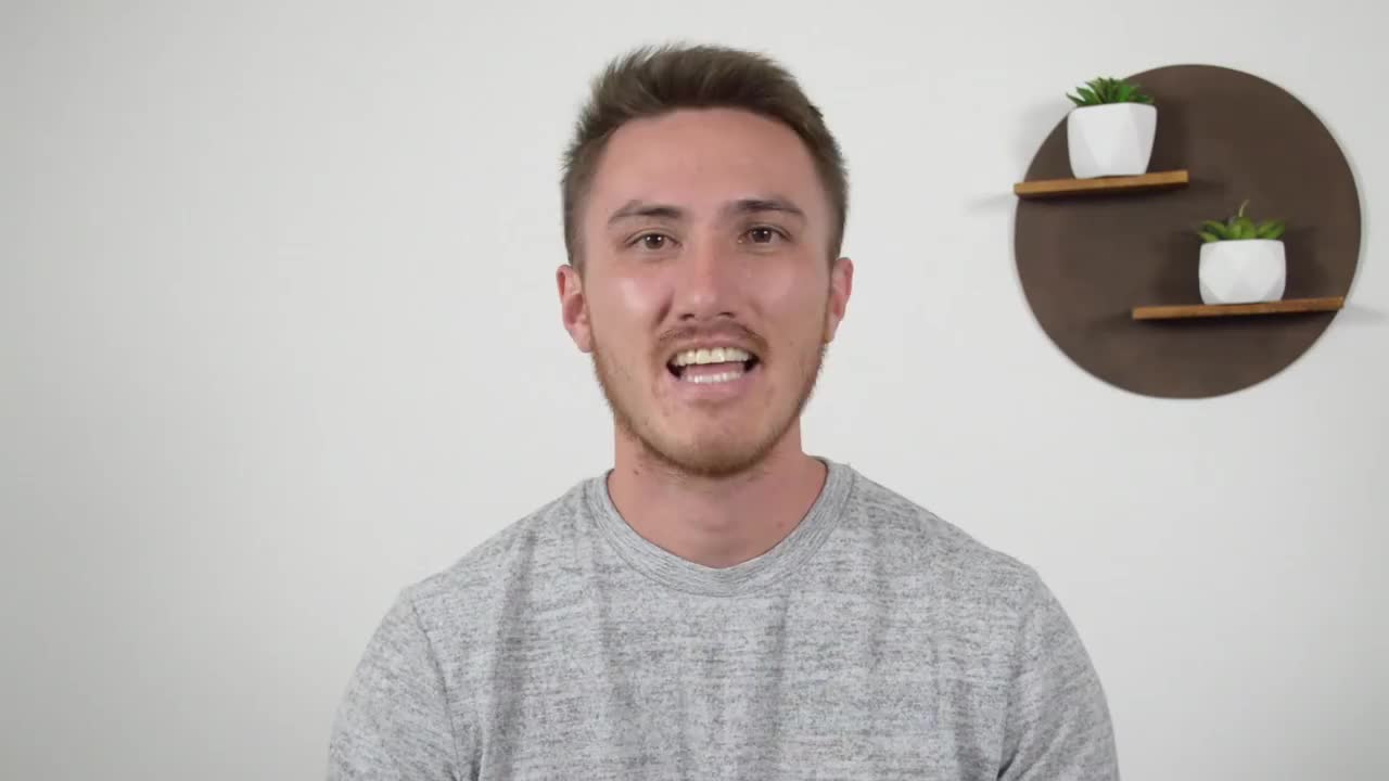 用英语聊音乐在各种文化中的重要性，包括音乐类型和技巧。