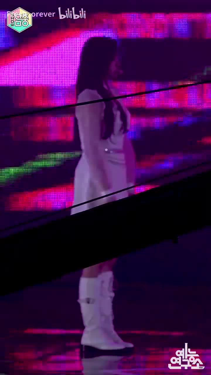 201107 DON'T TOUCH ME竖版