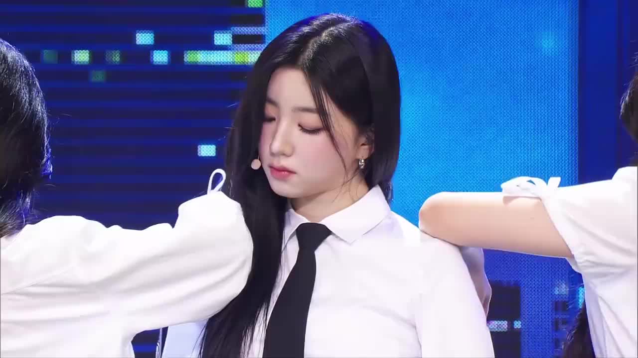 240528 THE SHOW Girls Never Die