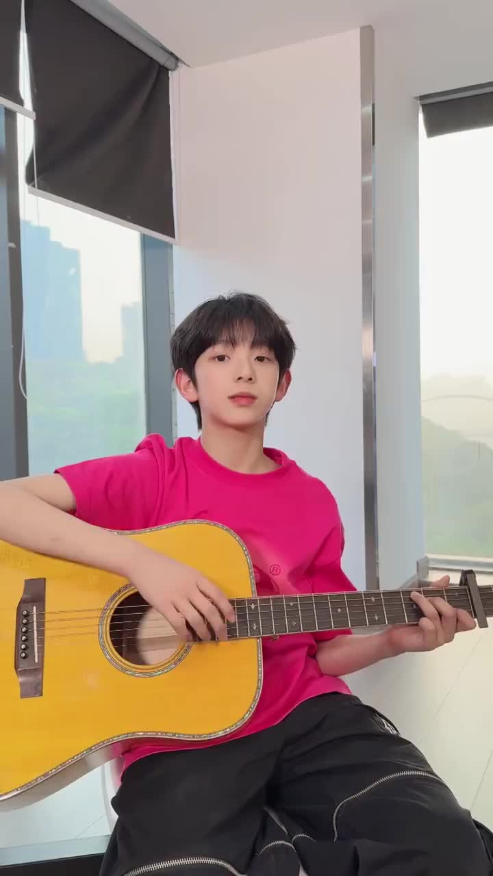 陈浚铭 吉他弹唱 童年