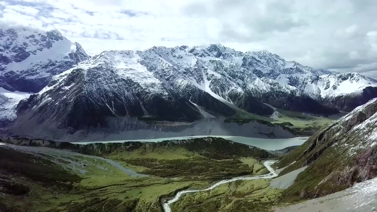 雪山 草地 河流 #1434