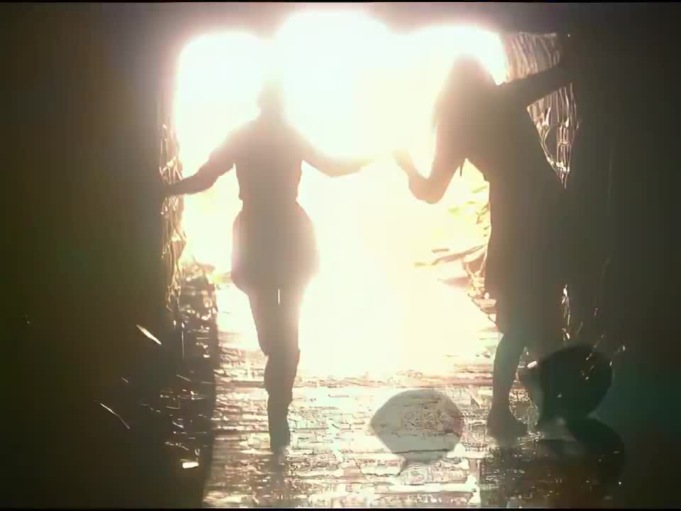 片头曲《对手》