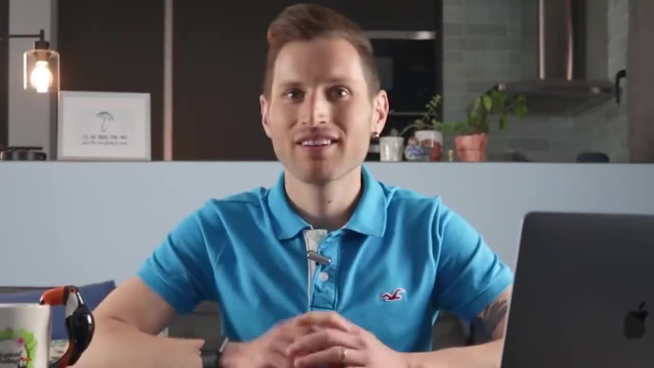 12. 11. 机器人总动员 Learn English with Wall-E RealLife Conversation