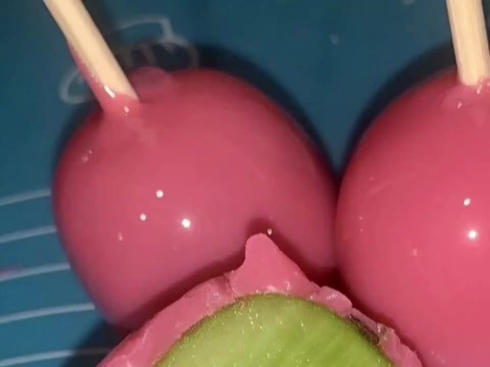 candied kiwis eating asmr