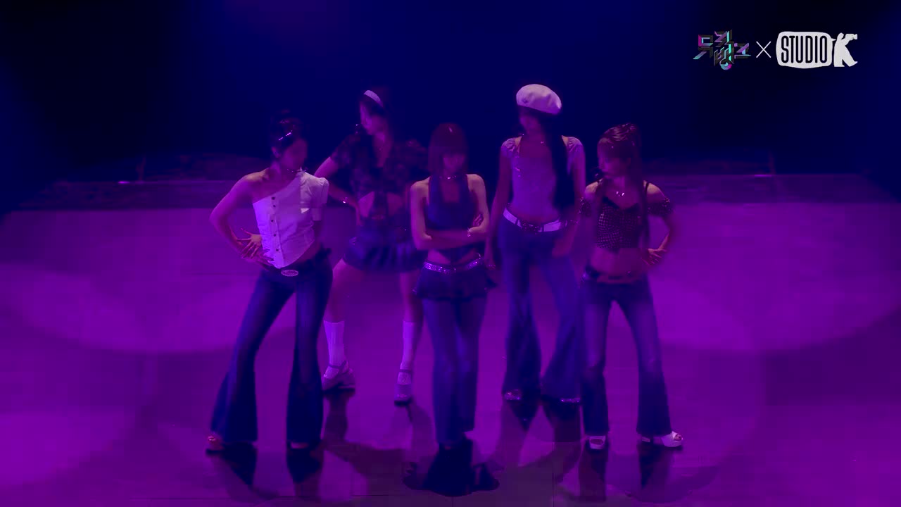 [4K] CRAZY 天花板视角直拍