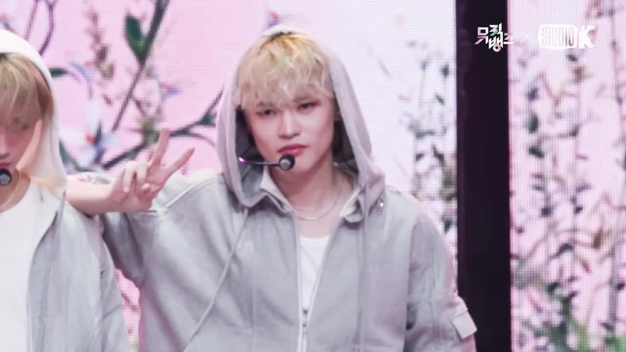 11.22 音银 WIWY 钟辰乐 脸部直拍