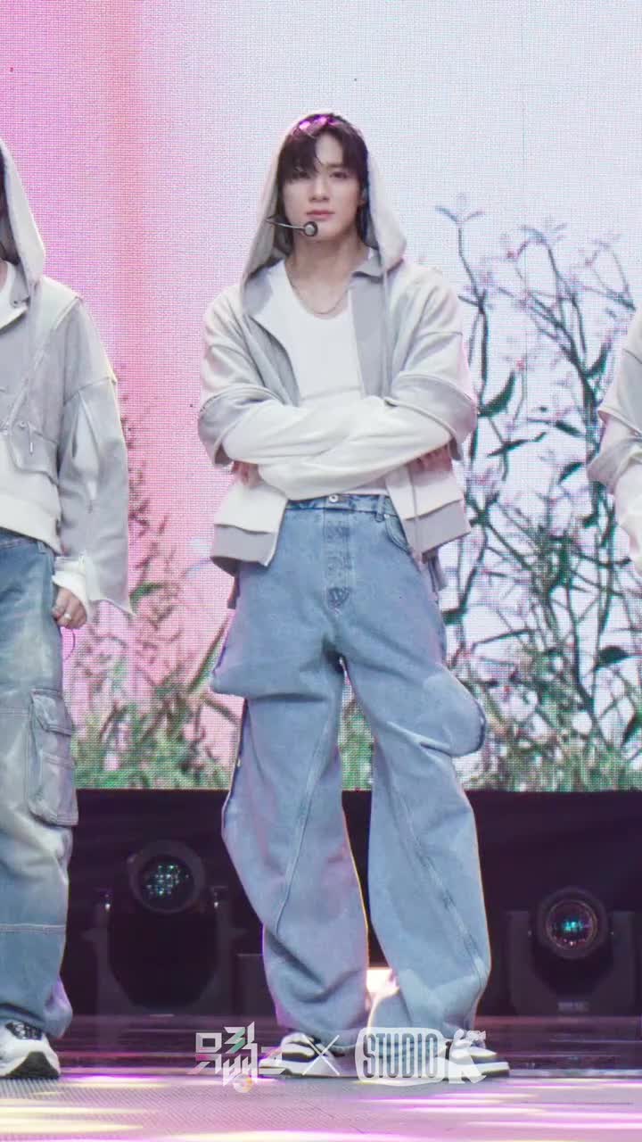 11.22 音银 WIWY 李帝努直拍