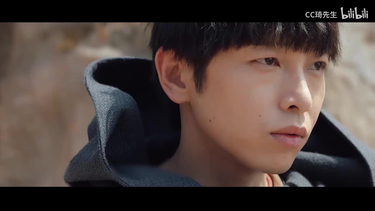 冯宝宝大闹天下会，张楚岚“不摇碧莲”