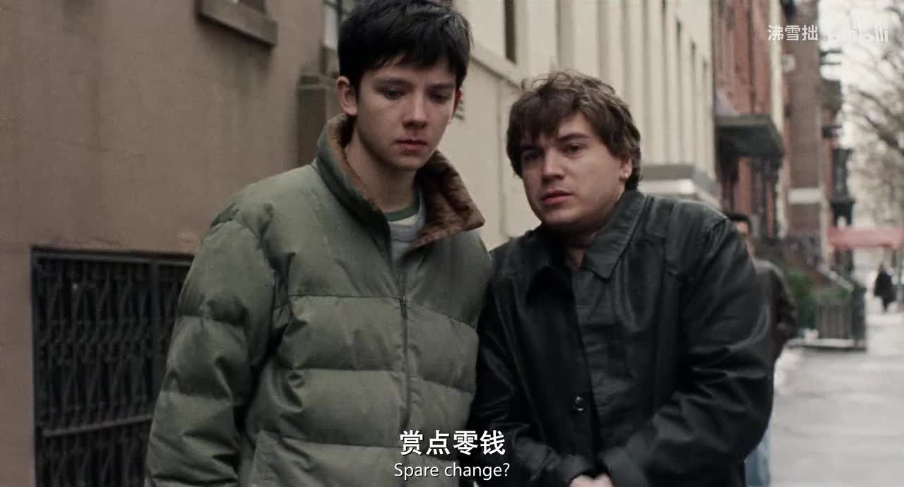 19-1【黑色T恤，灰色圆领衫】每个人物的场景穿插 受教 看书 倒进舞池中 看伊莱扎看约翰尼