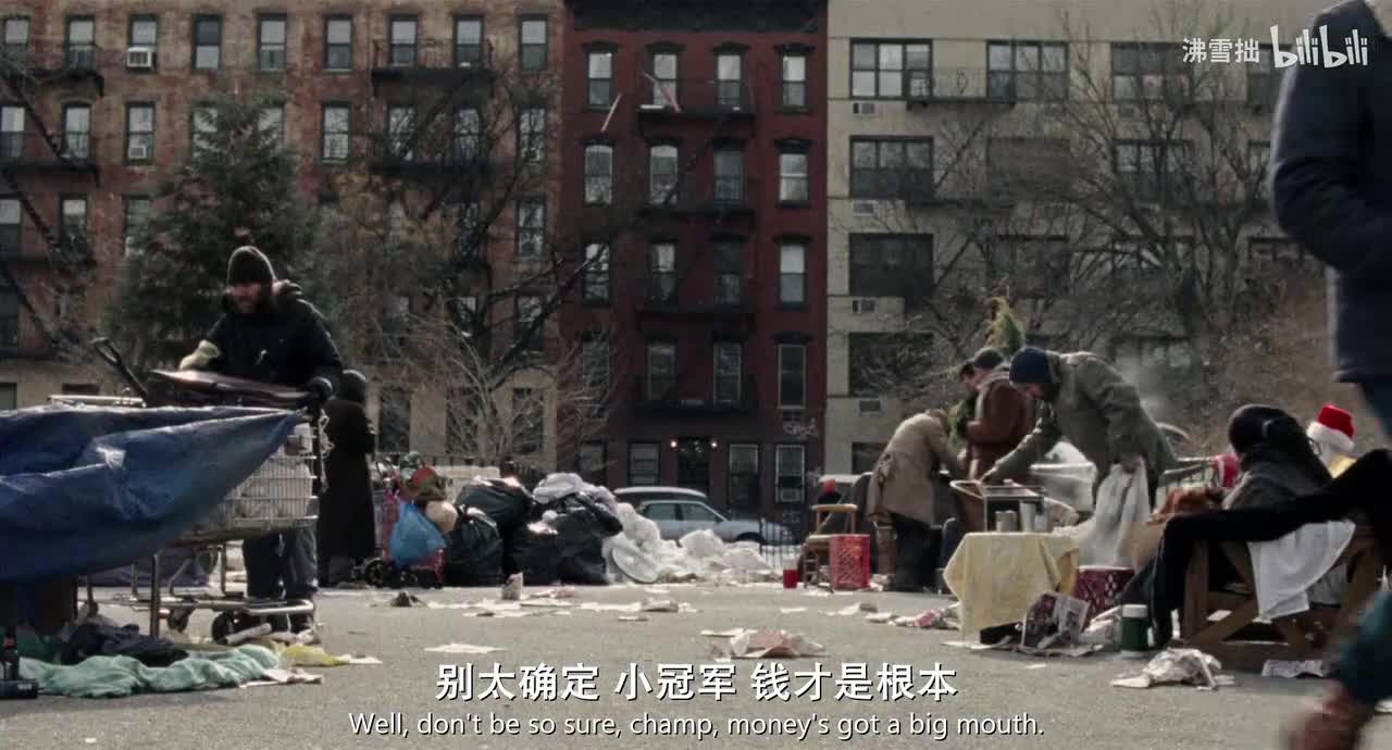 11-3【茶色羽绒服斜长刘海黑色帽子】和爸爸道别 爸爸吓唬他