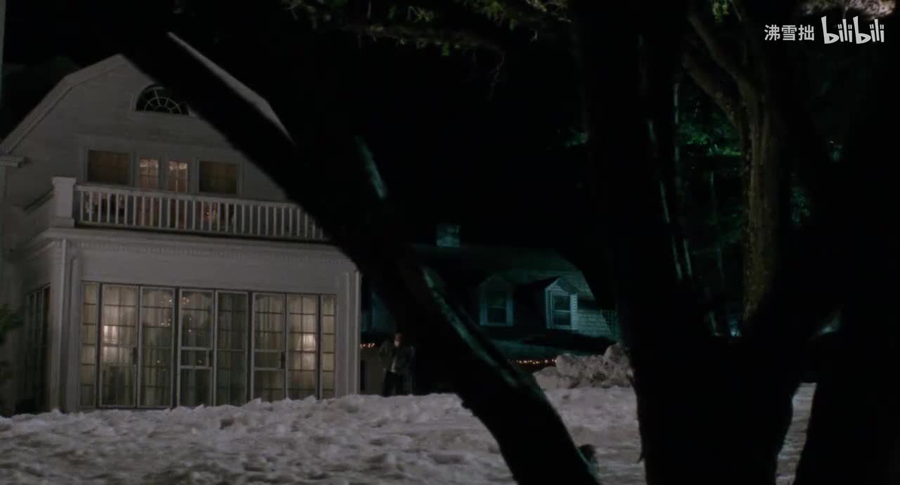 4-5【茶色羽绒服斜长刘海】被泰迪和伊莱扎发现 被救