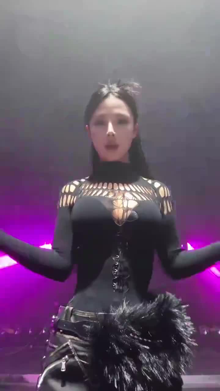 雨小静[2025-03-04 00-45-55]