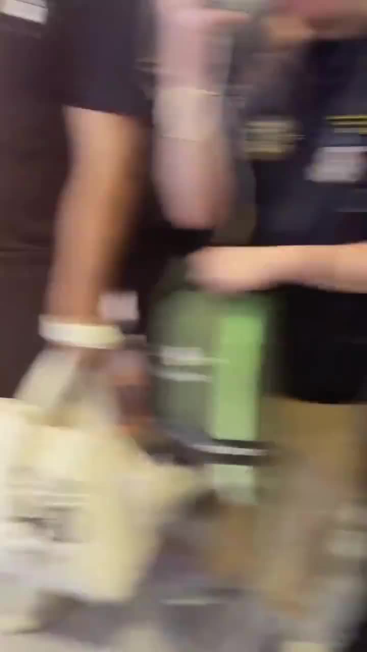 摄影师西西[2025-03-03 13-31-27]-00.04.01.954-00.05.47.798-merged