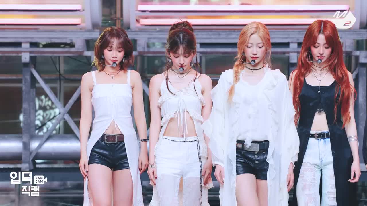 [4K] 宮脇咲良 SAKURA - HOT 横版怼脸直拍