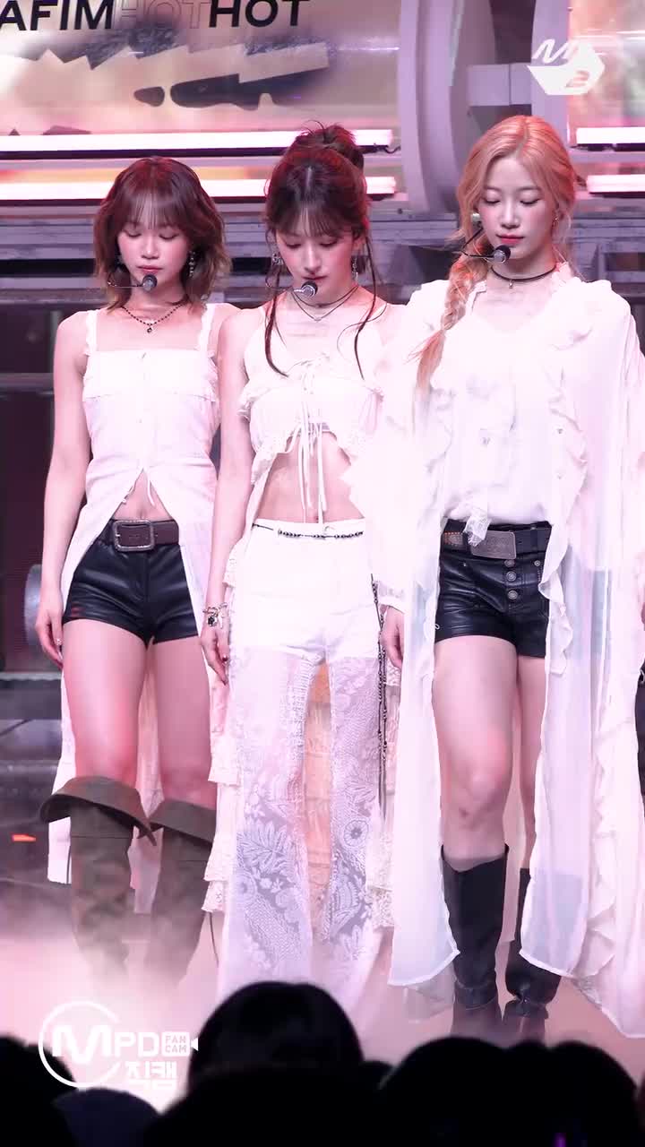 [4K] 宮脇咲良 SAKURA - HOT 竖版直拍