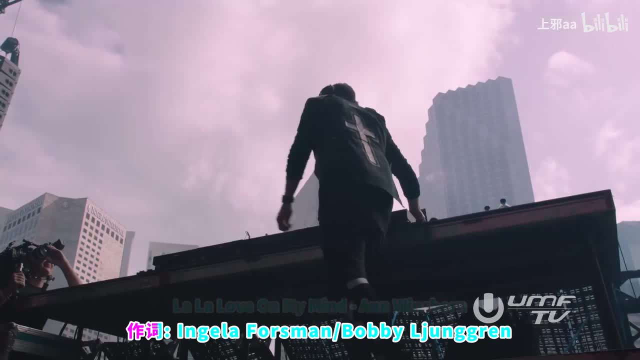 001. La La Love On My Mind - Ann Winsborn