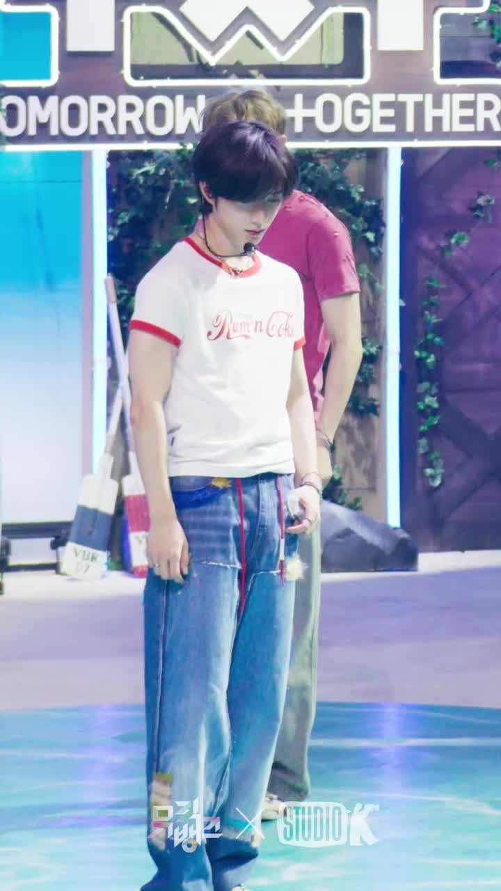 休宁凯‹竖拍›