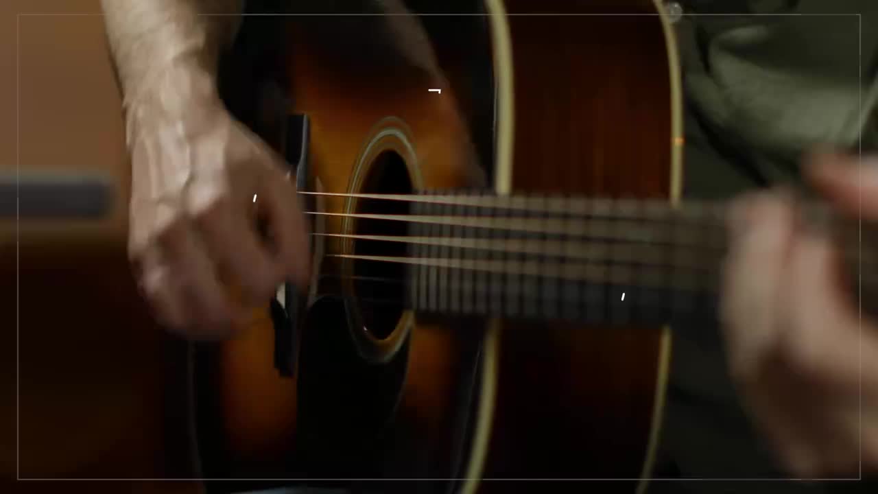 51、｛Martin D-28 Golden Era Shade Top_ Brazilian Rosewood｝_ Carl Miner