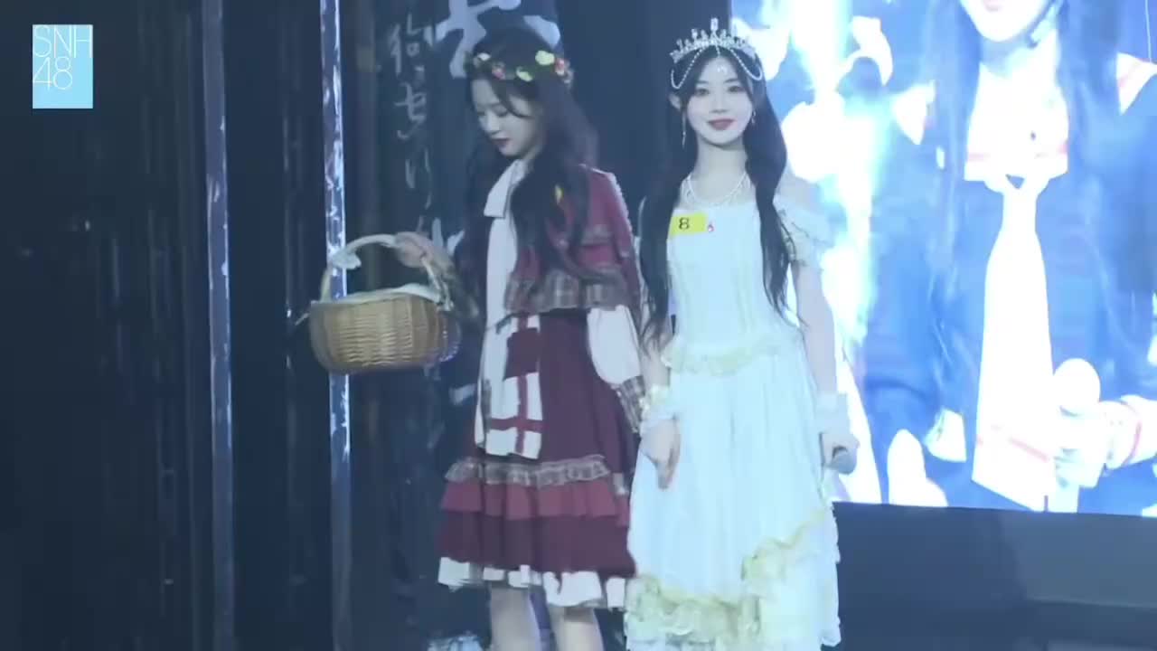 2023-12-09-狼人杀-出场 玫瑰花