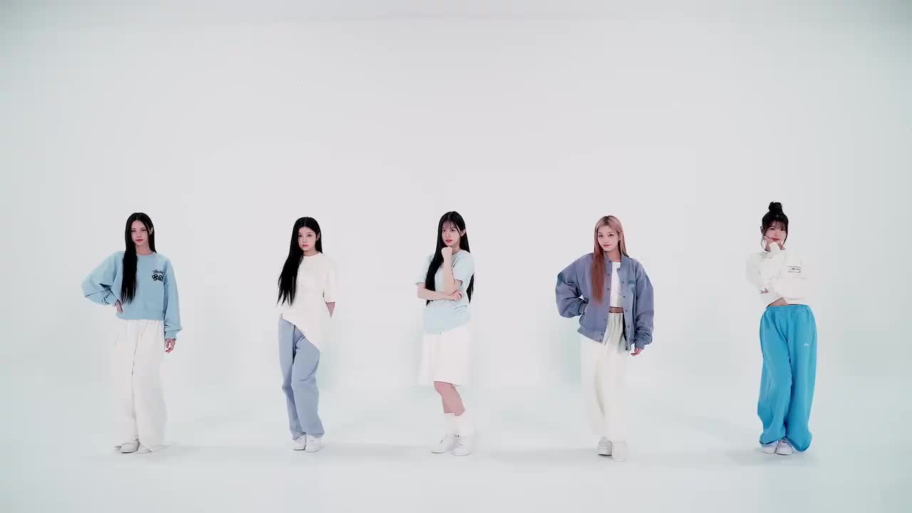 ILLIT in JAPAN'Tick-Tack'Dance Practice