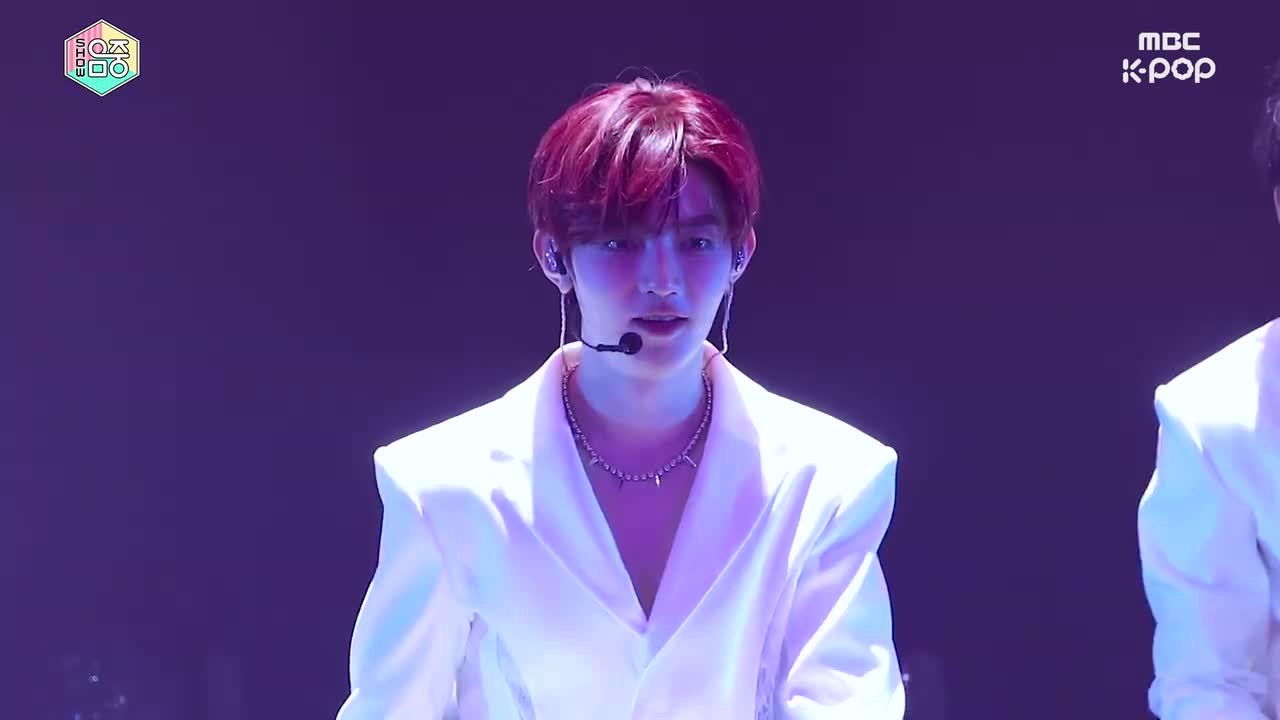 250906音中横版 美貌程度已达巅峰不解释，还有白花花的脖子（bushi）