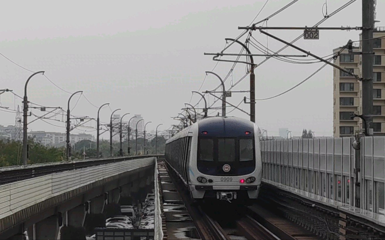 上海九号线列车图片