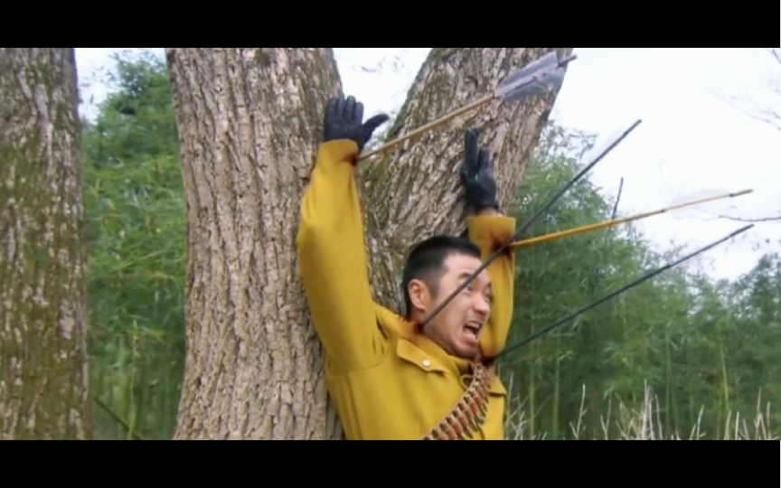 这个鬼子满身中箭,竟然,没死